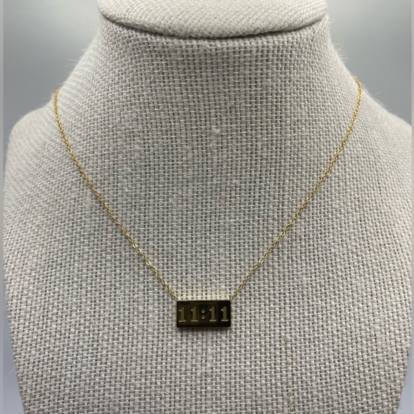 11:11 Angel Number Necklace 18k 
Gold Plated Adjustable Dainty Gold‎ or Silver - Picture 3 of 8
